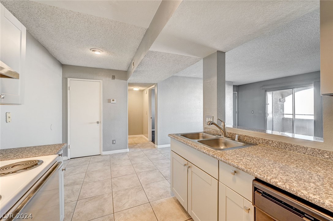 5220 Mission Carmel Lane 107
