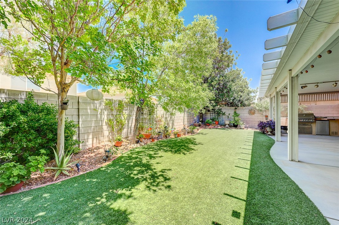 598 Fiddlehead Avenue