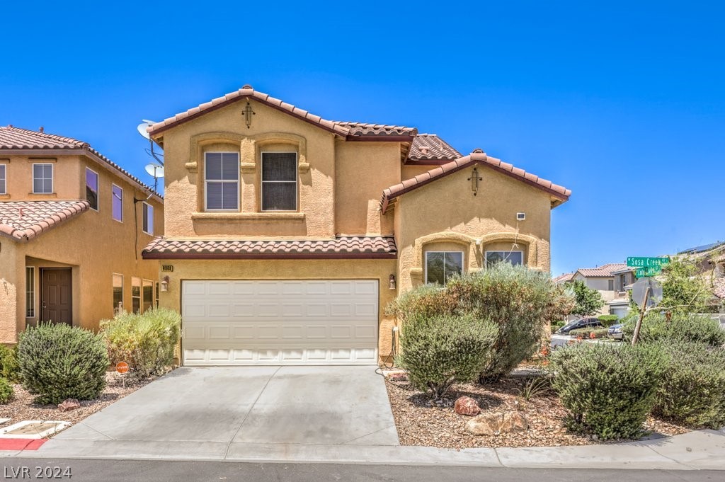 9068 Sosa Creek Avenue