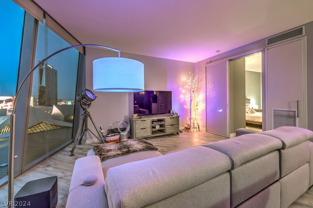 3726 Las Vegas Boulevard 701