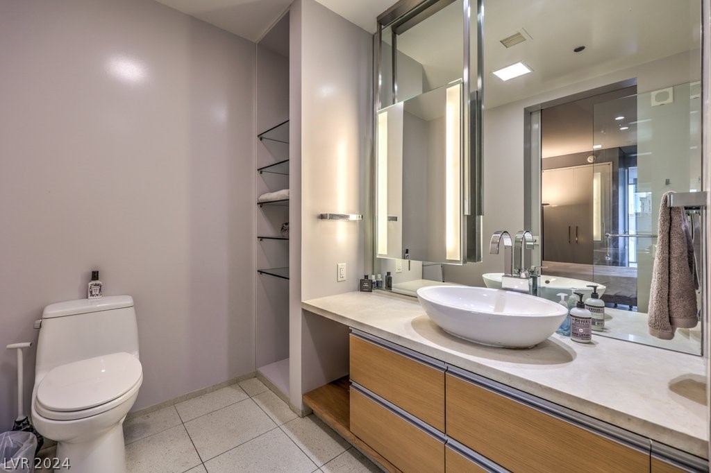 3726 Las Vegas Boulevard 701