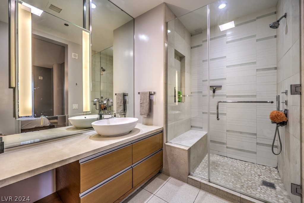 3726 Las Vegas Boulevard 701