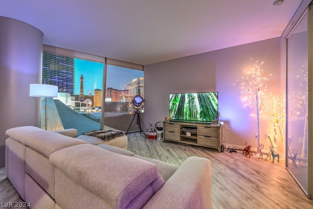 3726 Las Vegas Boulevard 701