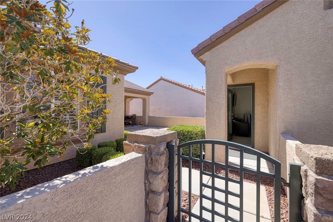 2075 Echo Park Place