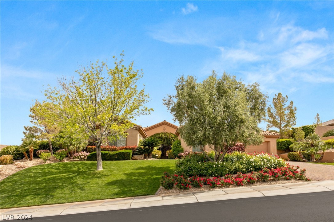 32 Chalet Hills Terrace