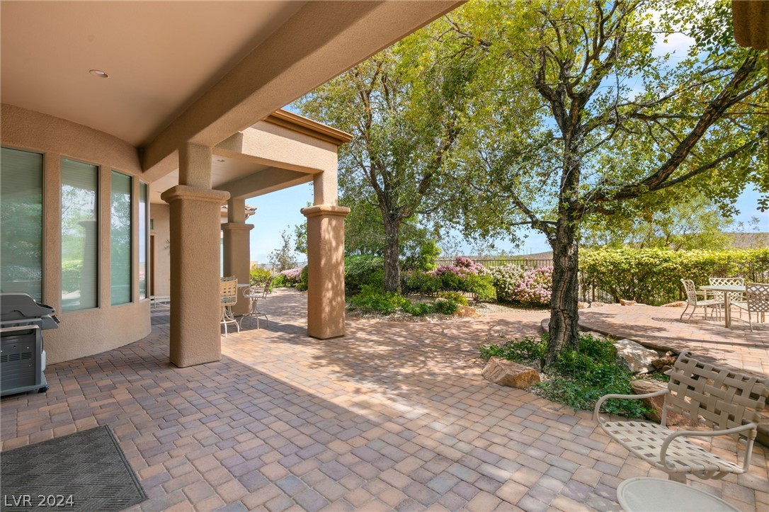 32 Chalet Hills Terrace