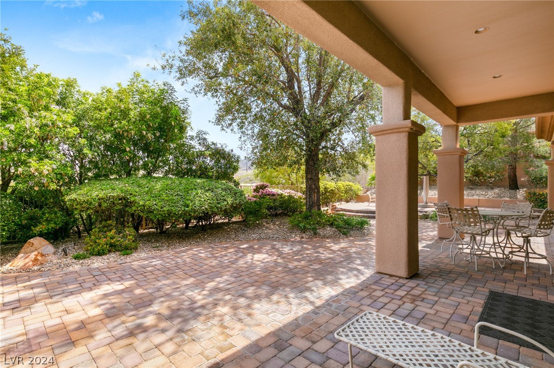 32 Chalet Hills Terrace