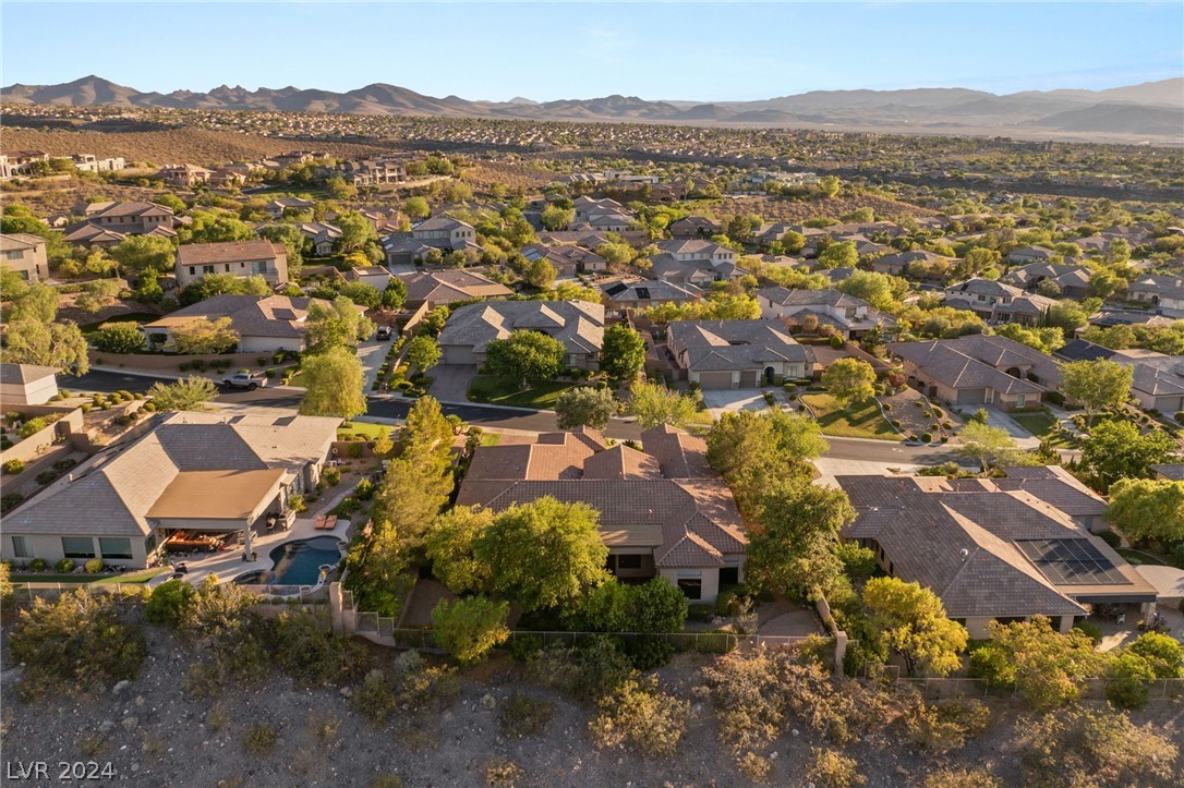 32 Chalet Hills Terrace