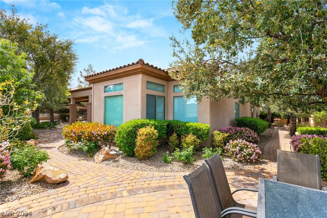 32 Chalet Hills Terrace
