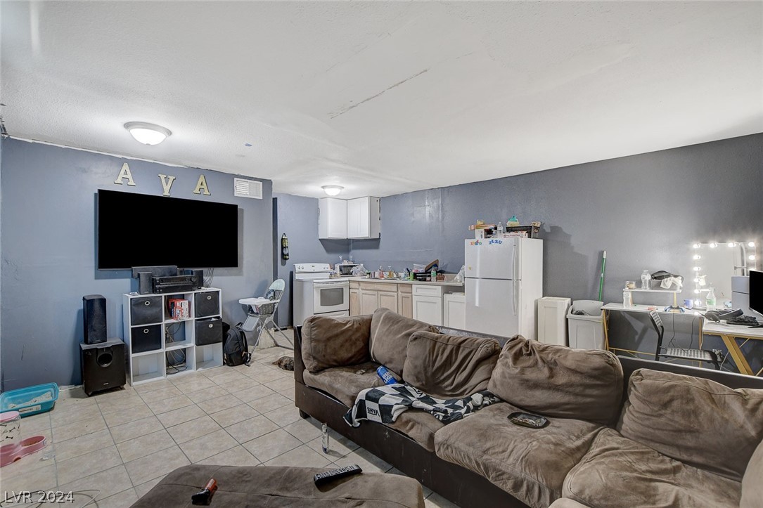 2511 Sunrise Street