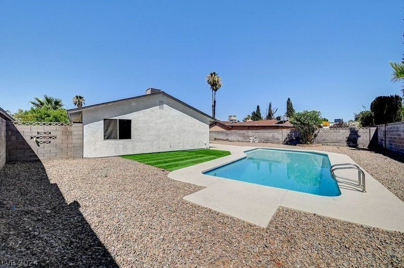 4013 Meadow Valley Lane