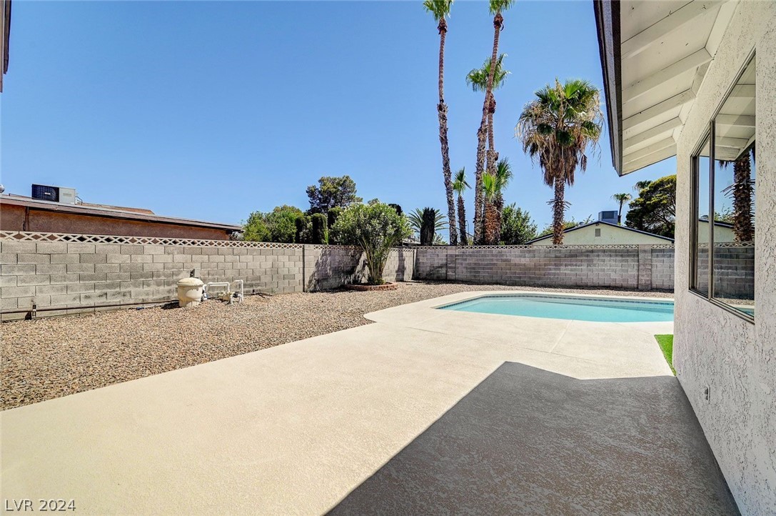 4013 Meadow Valley Lane