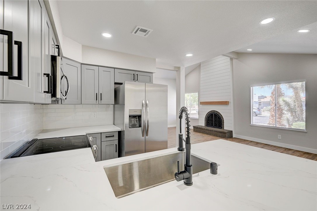 4013 Meadow Valley Lane