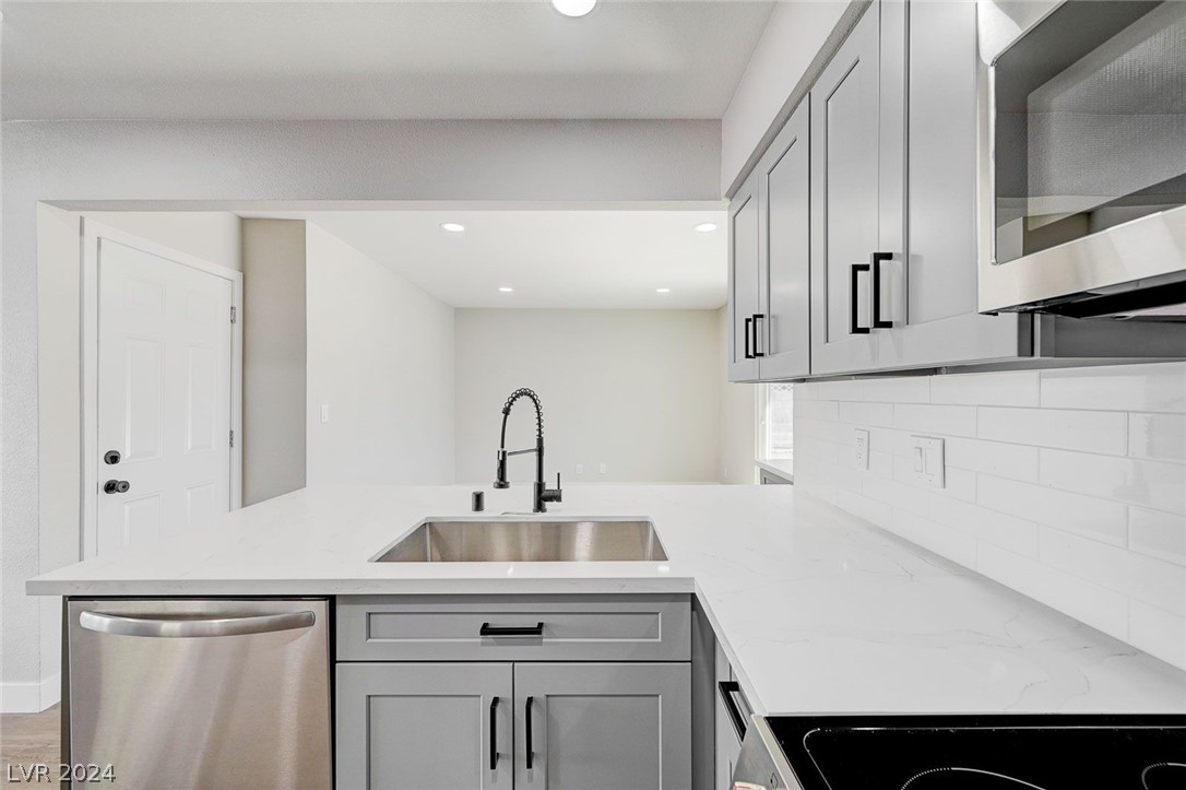 4013 Meadow Valley Lane