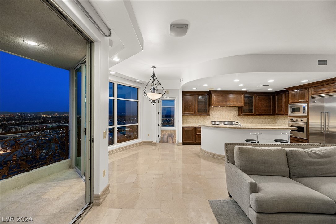 9103 ALTA Drive 1406