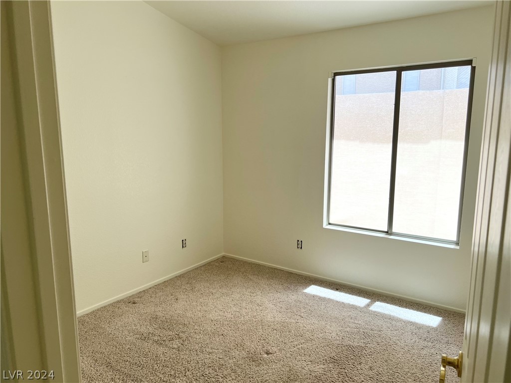 10381 Niagara Falls Lane