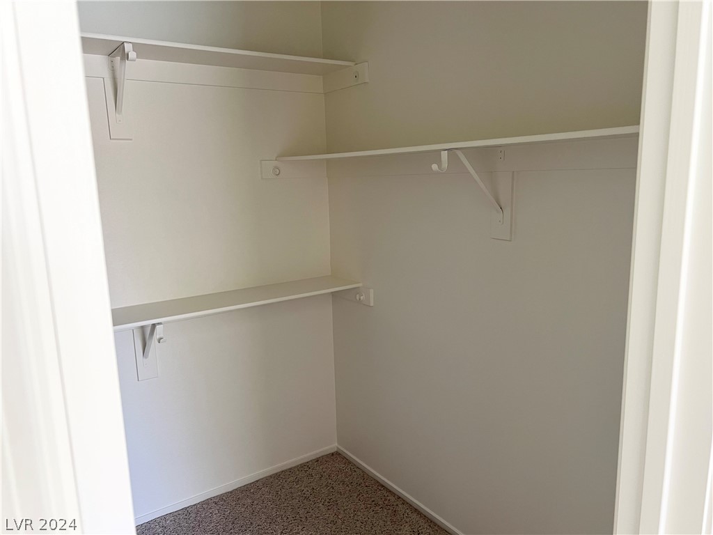 10381 Niagara Falls Lane