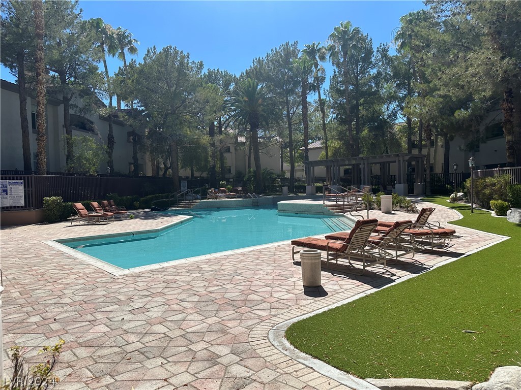 8304 Apple Glaze Avenue 104