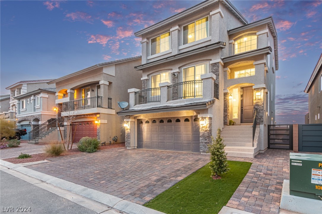 5904 Aurora Gold Avenue