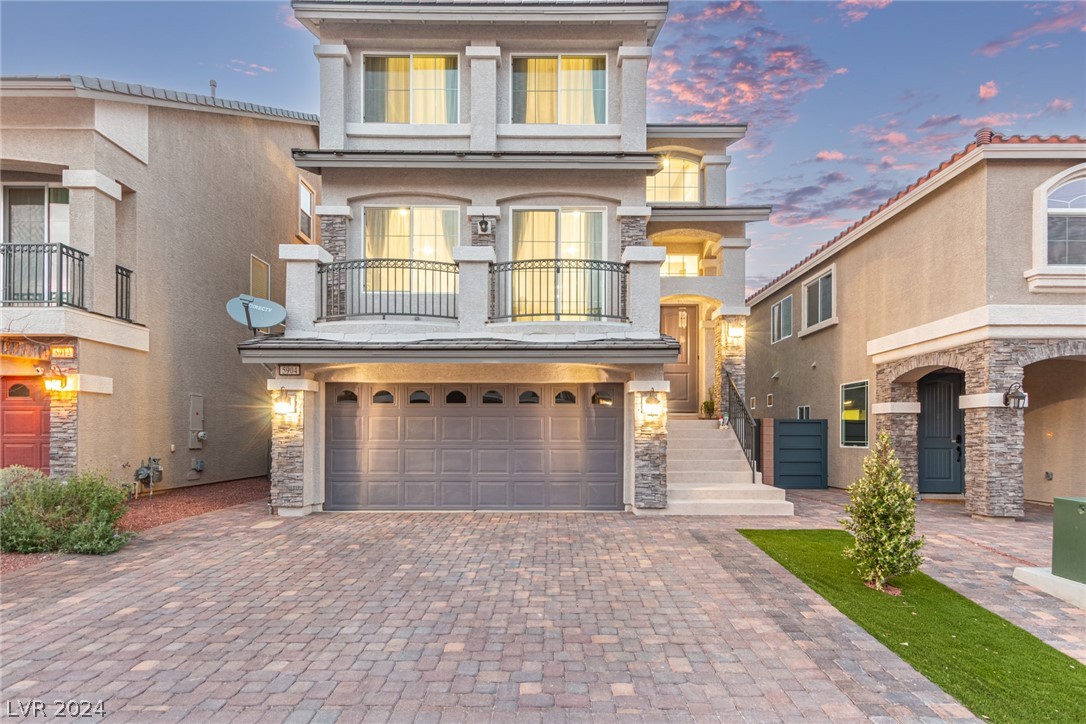 5904 Aurora Gold Avenue
