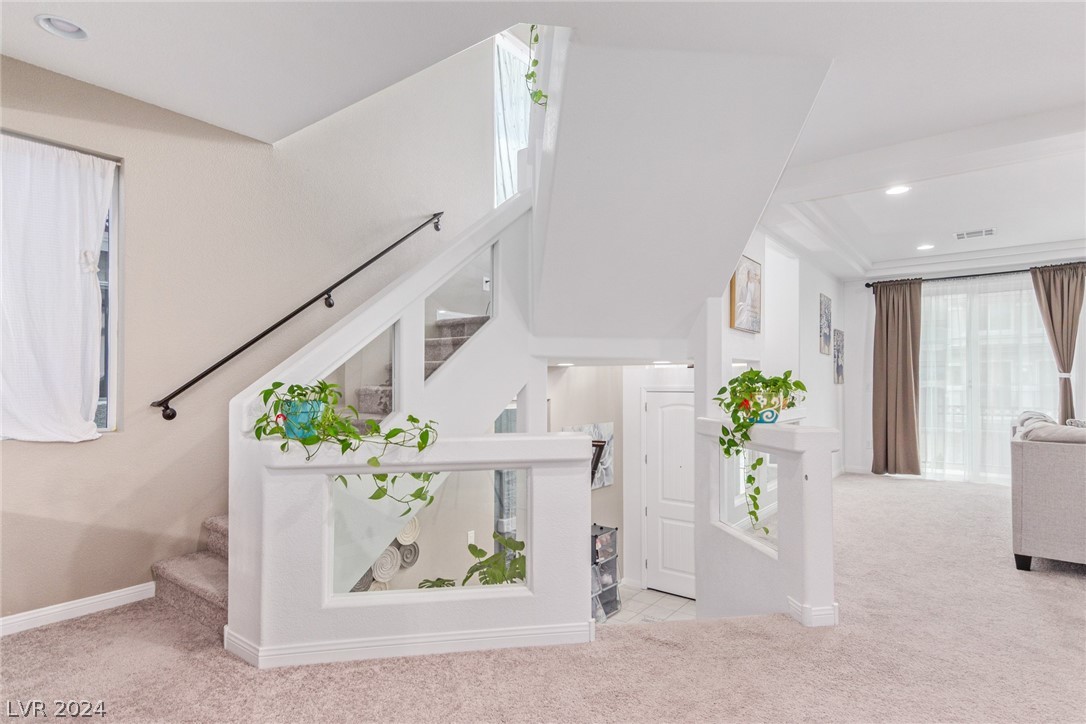 5904 Aurora Gold Avenue
