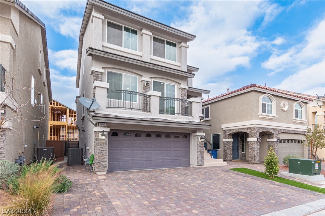 5904 Aurora Gold Avenue