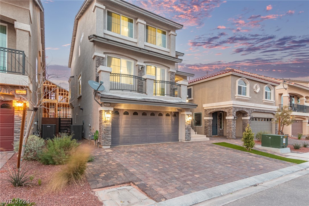 5904 Aurora Gold Avenue