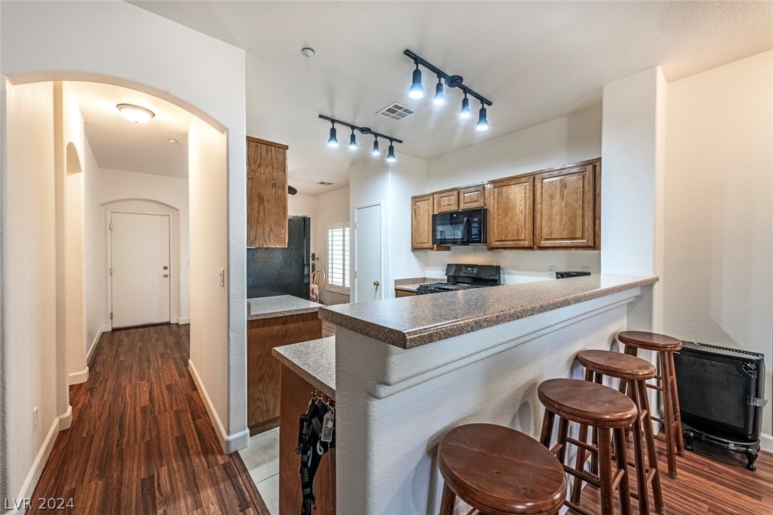 6543 Buster Brown Avenue 103
