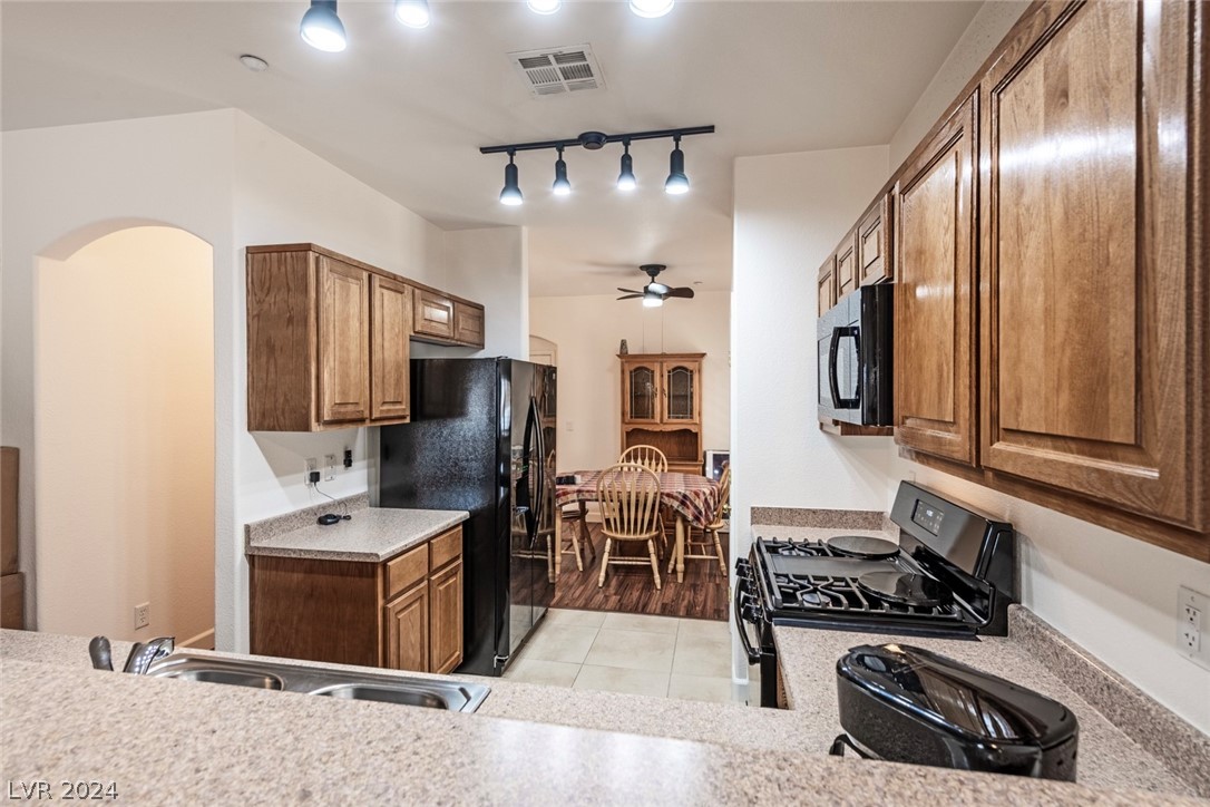 6543 Buster Brown Avenue 103