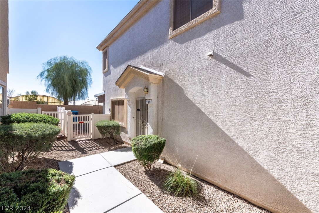 6543 Buster Brown Avenue 103