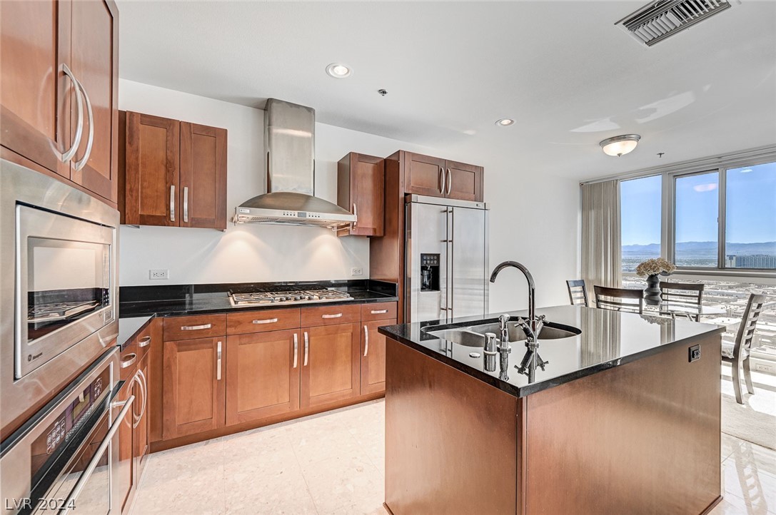 4575 Dean Martin Drive 2106