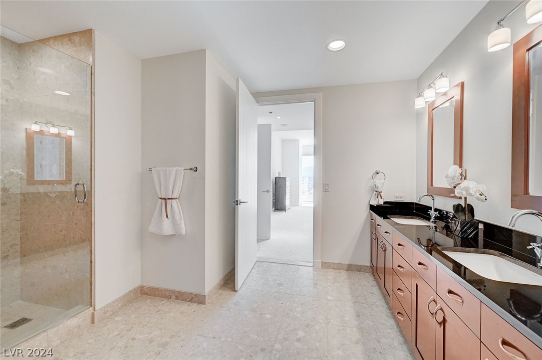 4575 Dean Martin Drive 2106