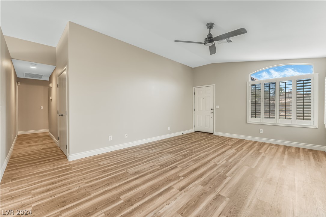 1386 Sun Pillars Avenue