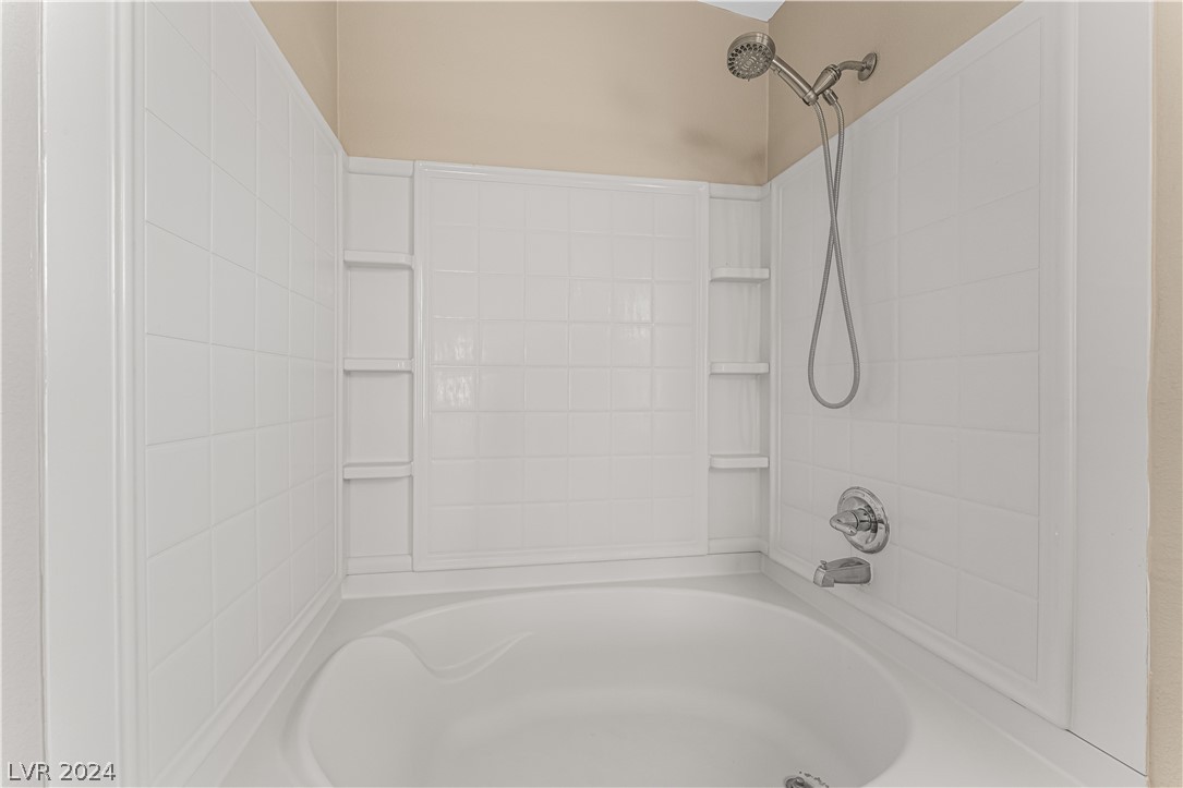 3504 Hazelnut Pine Place 1