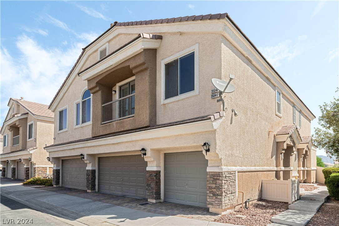 3504 Hazelnut Pine Place 1