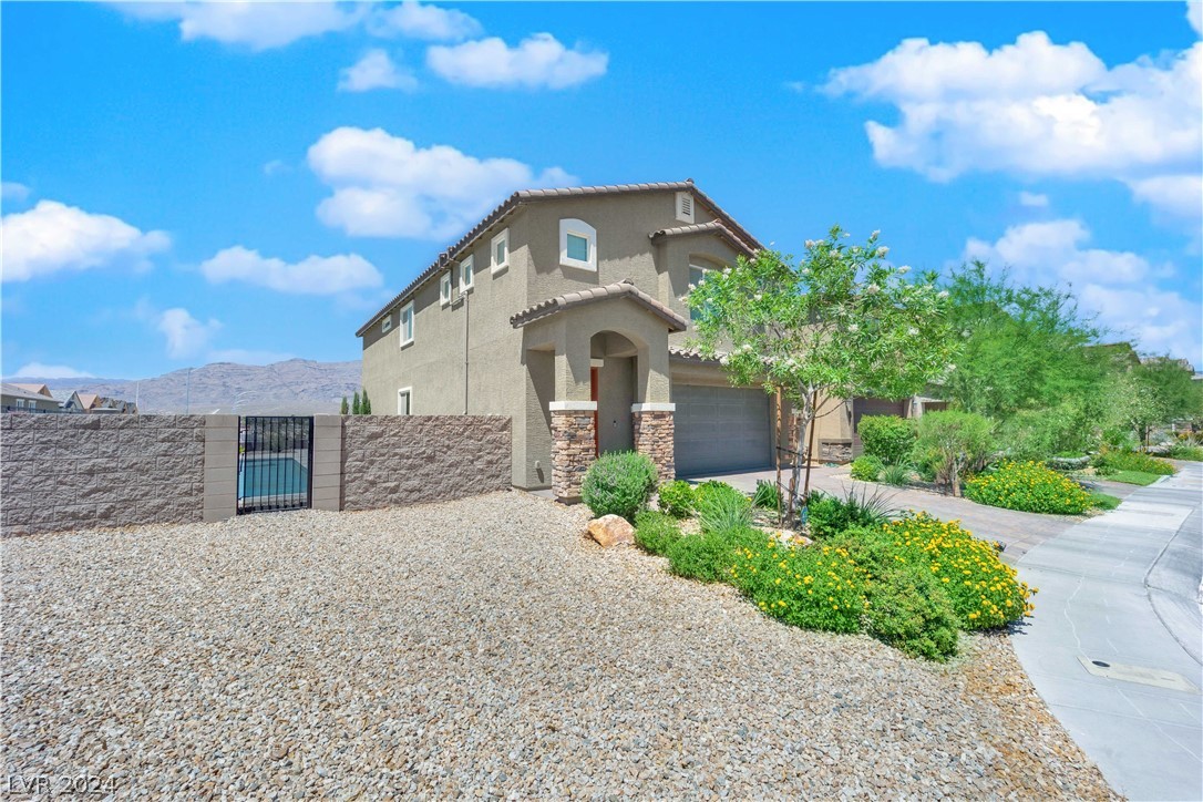 4562 Solitude Falls Avenue