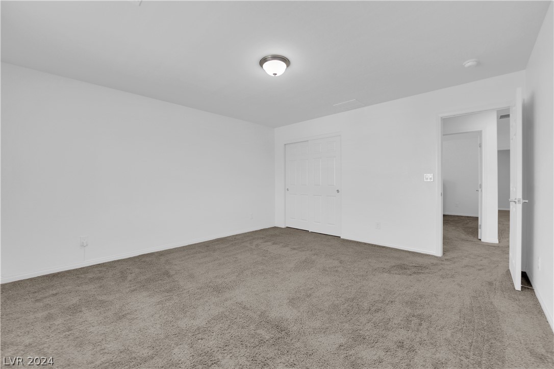 4562 Solitude Falls Avenue