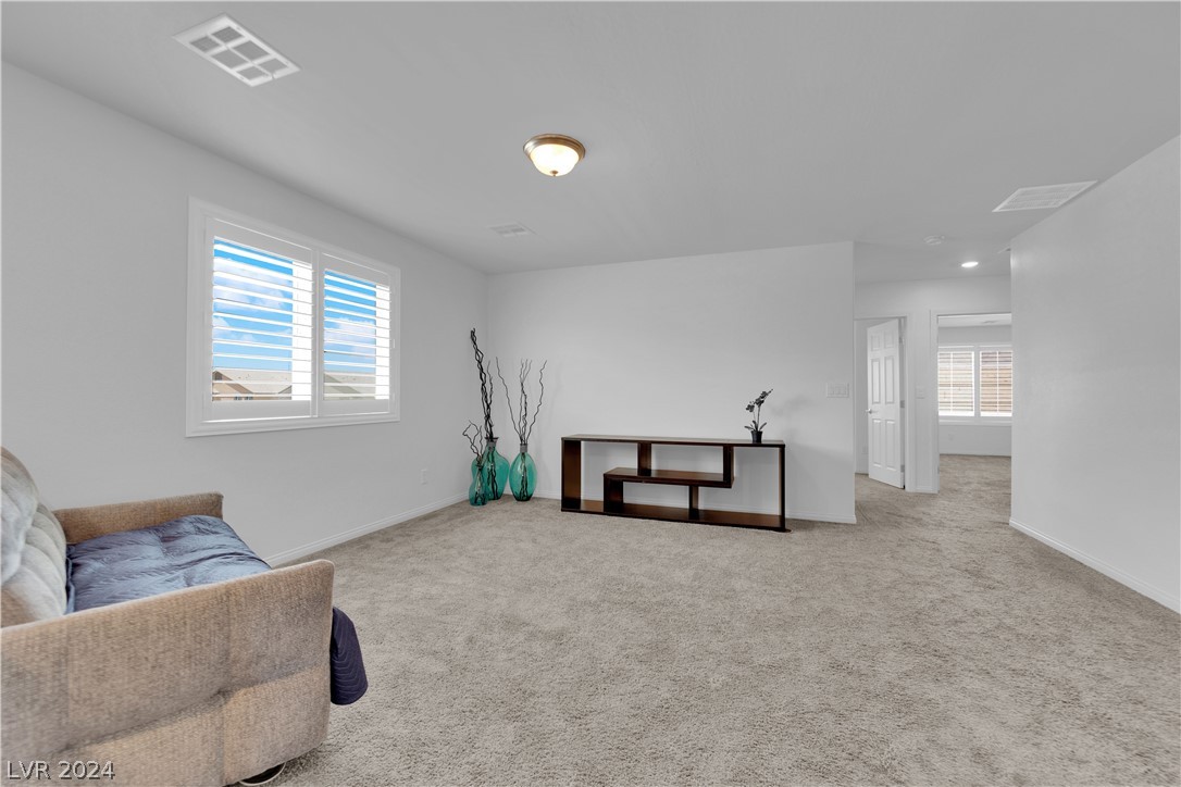 4562 Solitude Falls Avenue