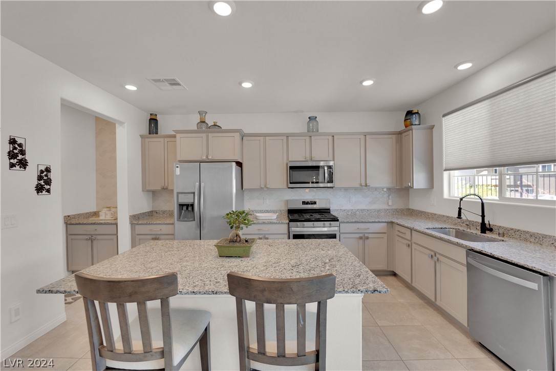 4562 Solitude Falls Avenue