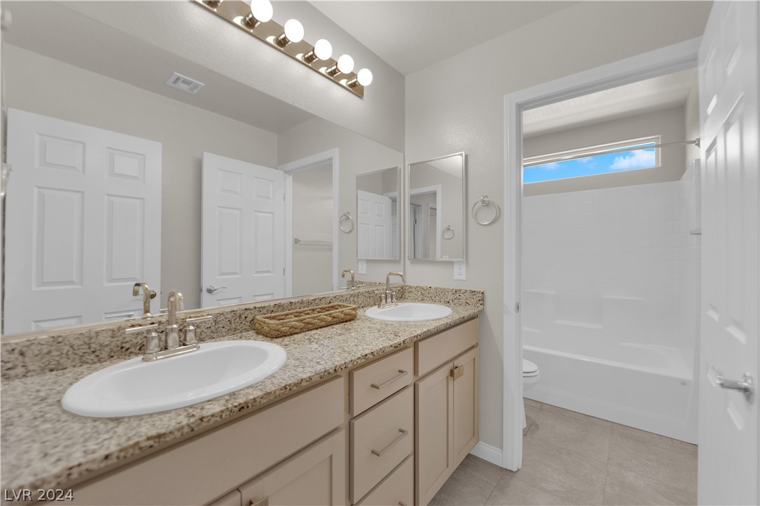 4562 Solitude Falls Avenue