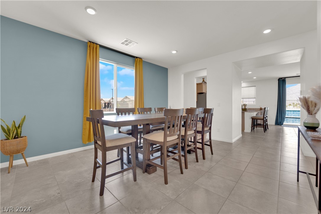 4562 Solitude Falls Avenue