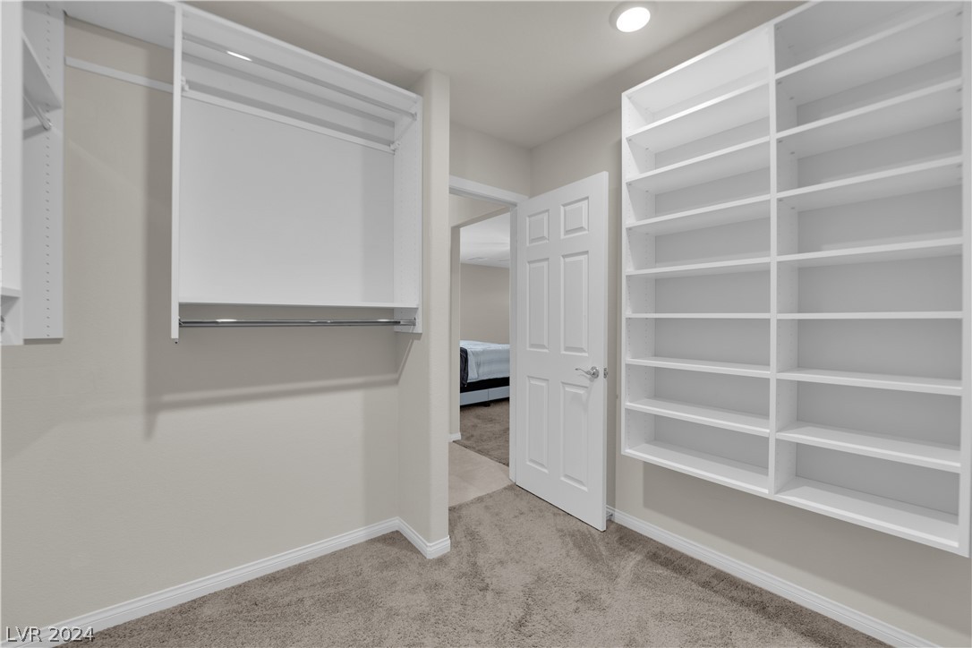 4562 Solitude Falls Avenue