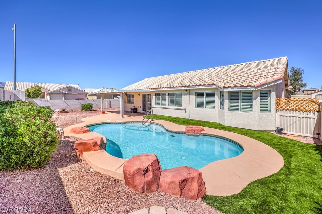 5129 Carolina Mist Street