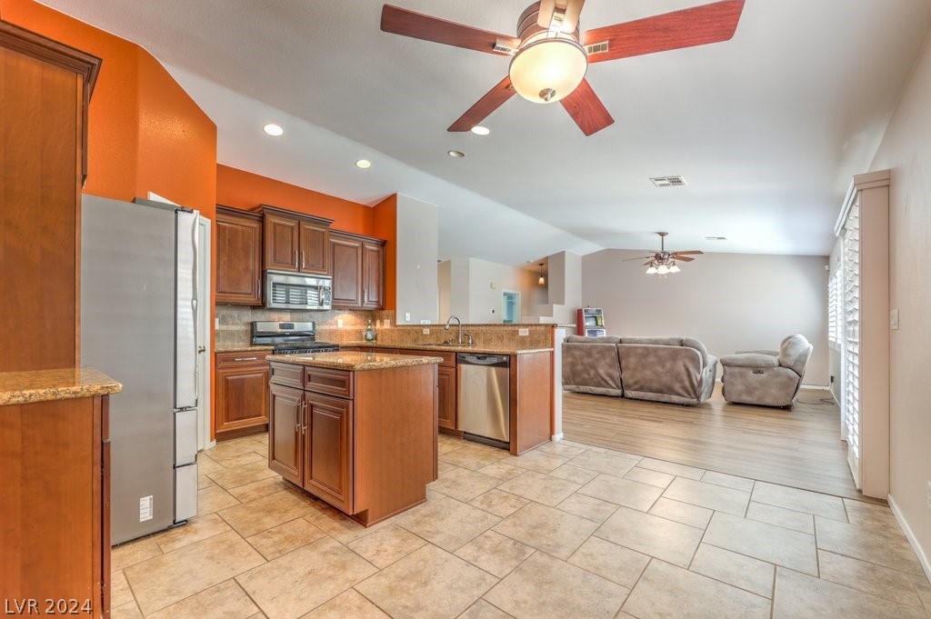 5129 Carolina Mist Street