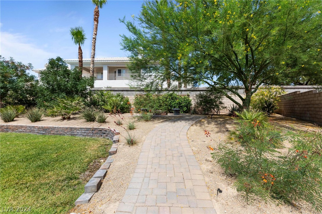 3131 Appleblossom Circle