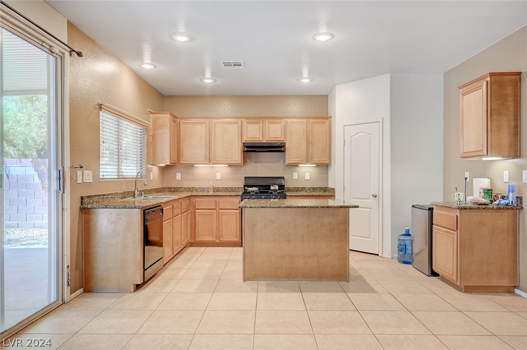 5633 Native Sunflower Street