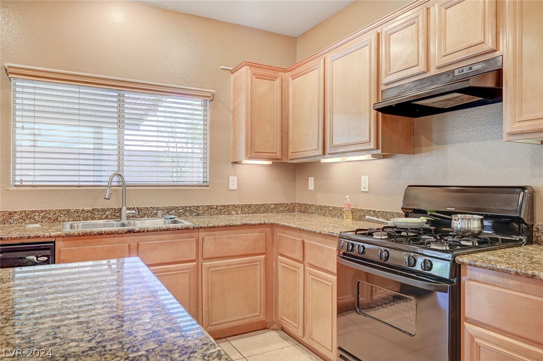 5633 Native Sunflower Street