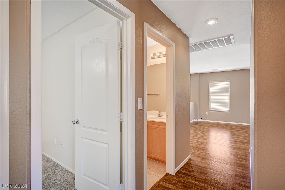 5633 Native Sunflower Street