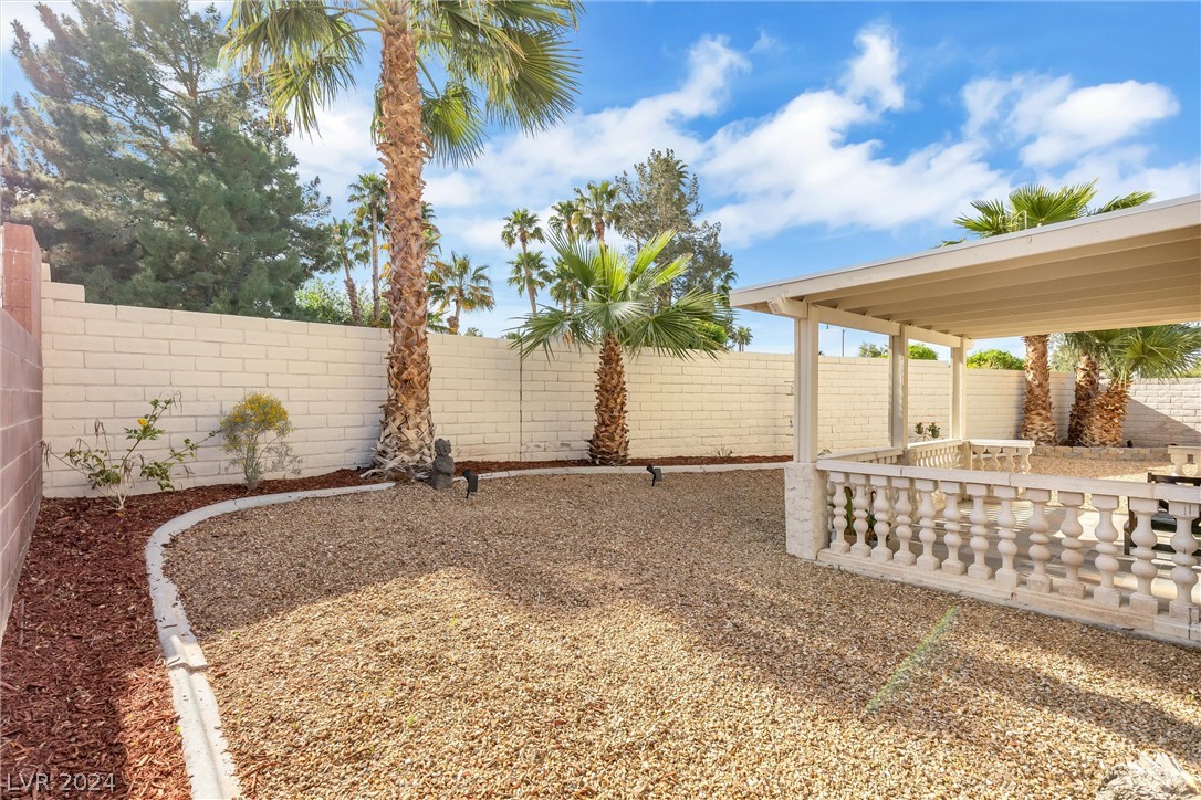 1821 Ruby Lane