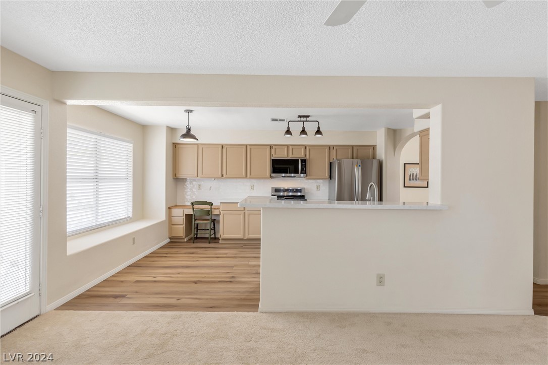 1821 Ruby Lane
